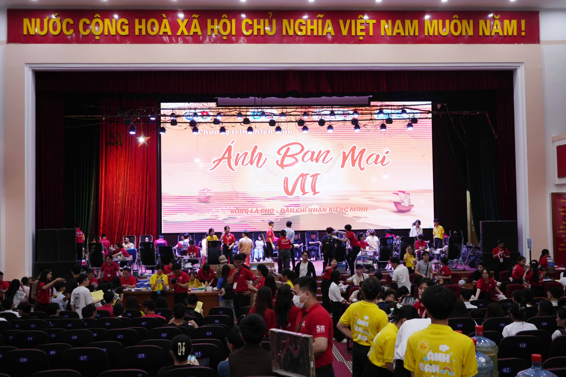 Trường Đại học Thủy Lợi đẩy mạnh hoạt động Hiến máu tình nguyện, lan tỏa nghĩa cử nhân văn